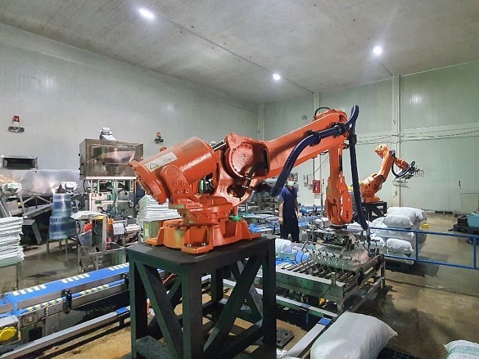 #Robot Abb, Robot kuka, สายพานลำเลียง