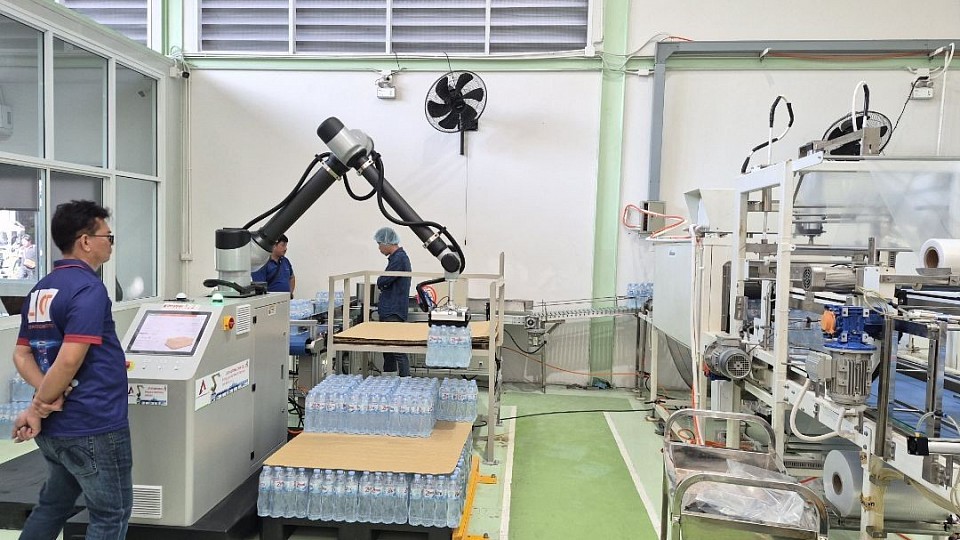 #บริษัท แอลโอที ออโตเมชั่น จำกัด #cobot on